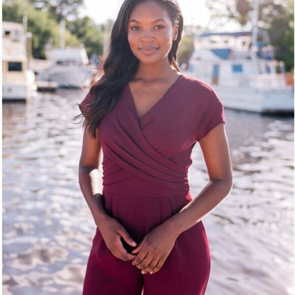 Gal Meets Glam Size 00 Delaney Jumpsuit Wine New Holidays Office Wedding Guest - Picture 3 of 16